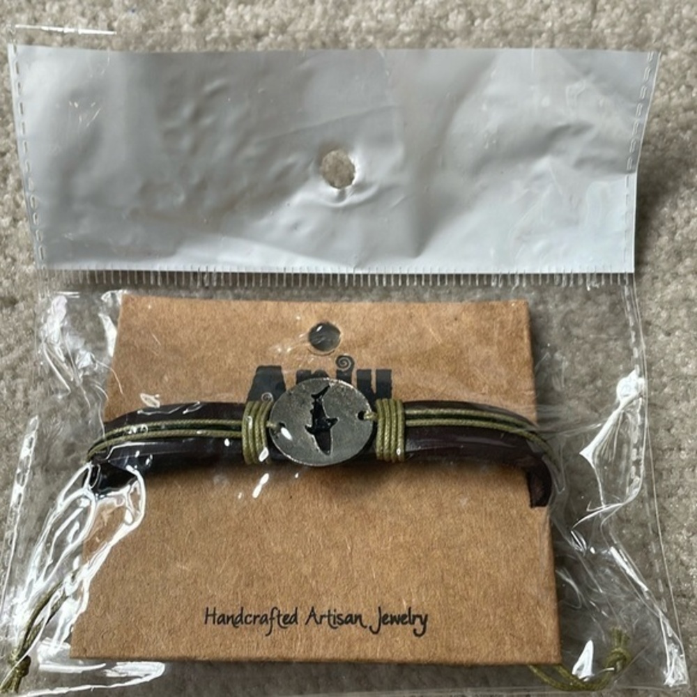 Nwt Anju handcrafted, leather and twine shark bracelet